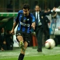 Figo: Saya Masih di Inter